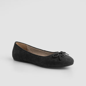 Aria All Black women's waterproof flat – image 3