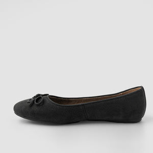 Aria All Black women's waterproof flat – image 4