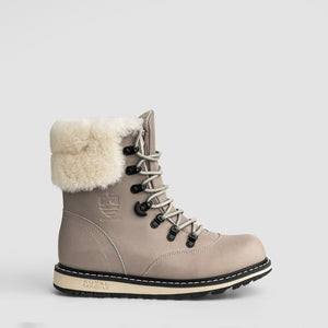 Cambridge Dove women's winter boot