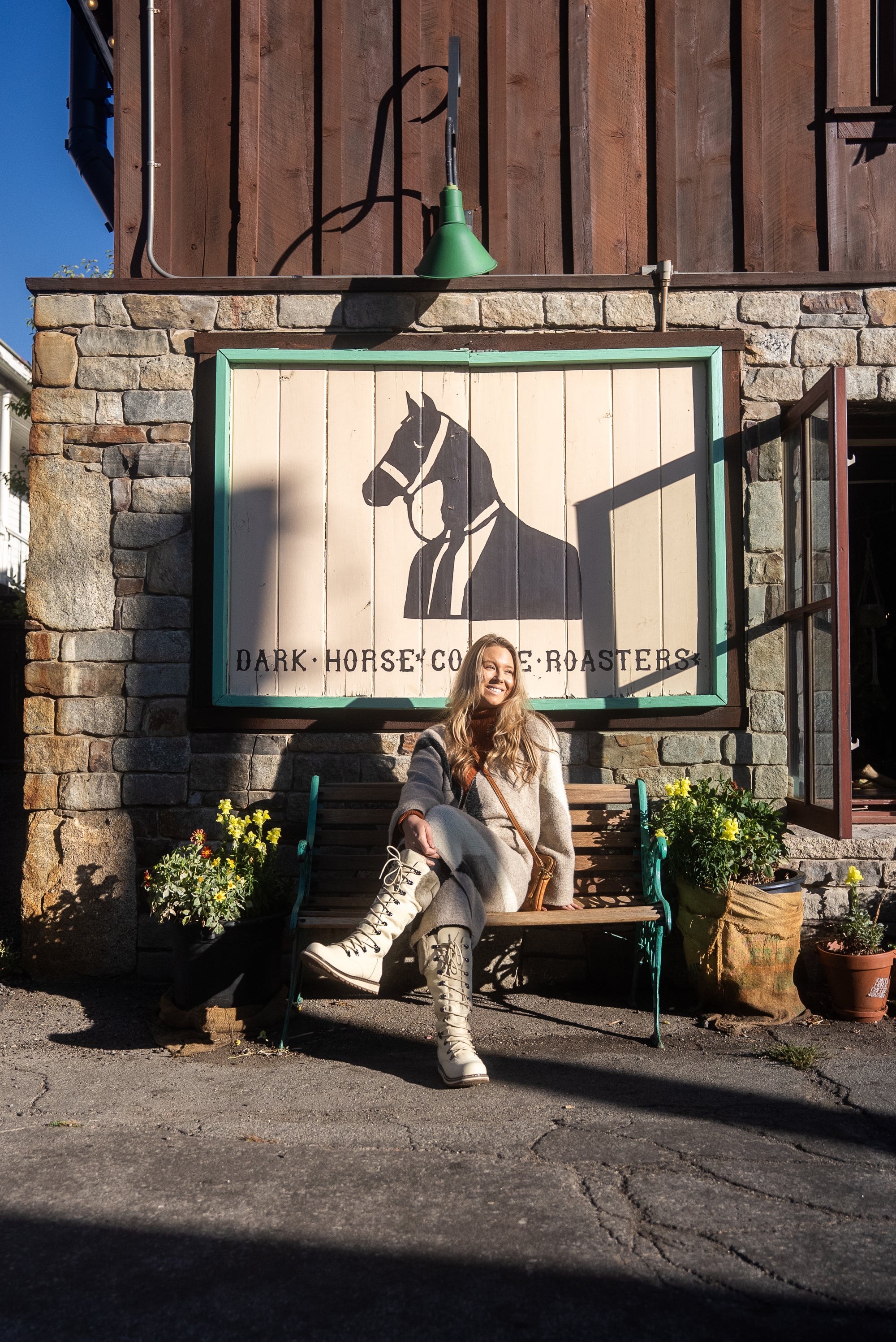 Dalhousie Pale Ale White women's tall winter boot – image 7