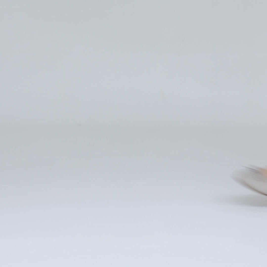 Aria Dove women's waterproof flat – video
