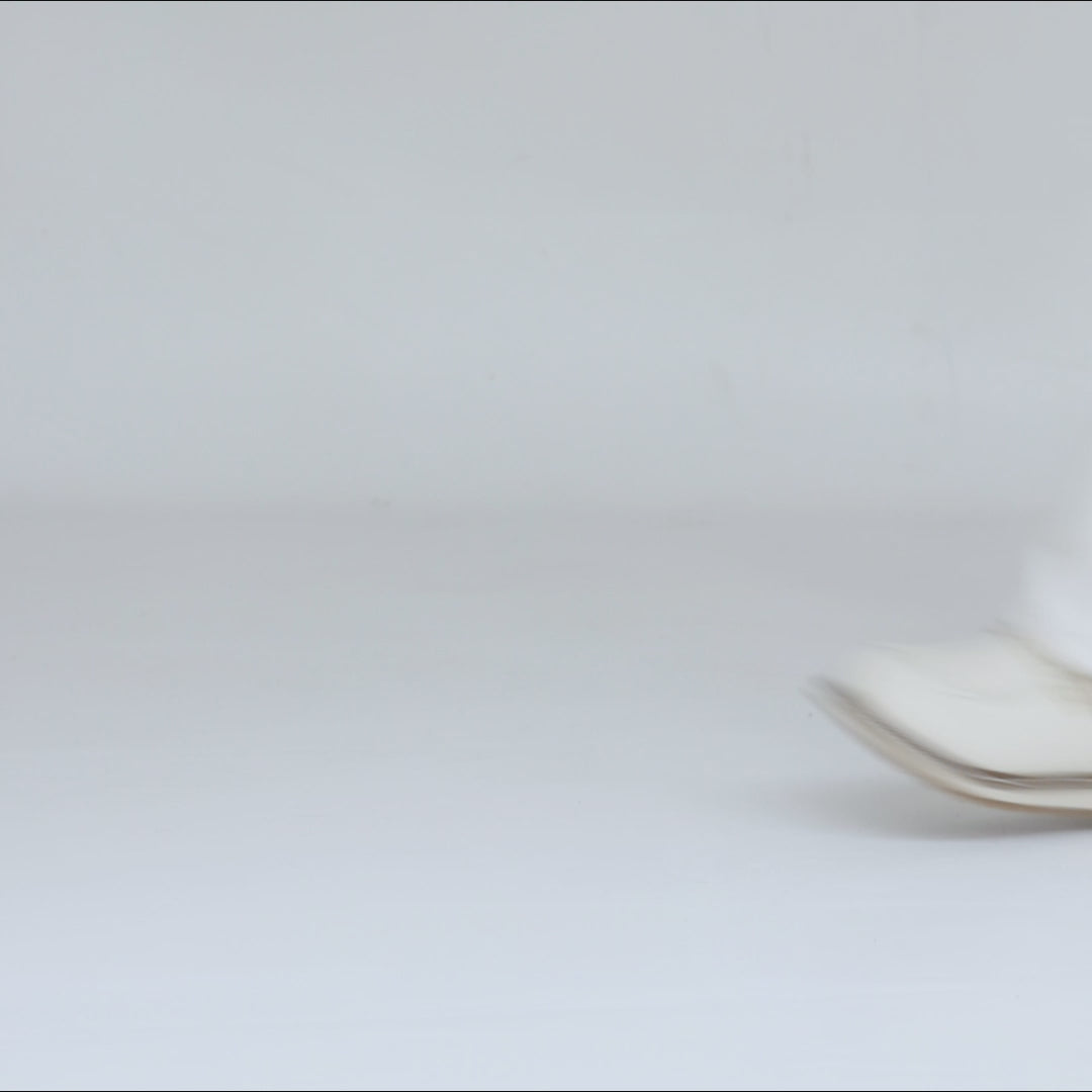 Laurent Pale Ale White women's High Street boot – video